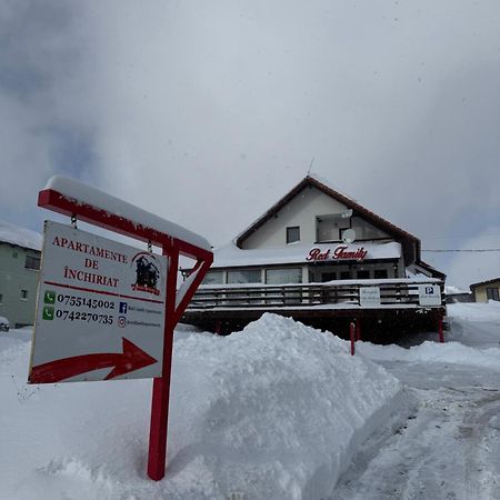 Red Family Apartments Păltiniş Eksteriør bilde