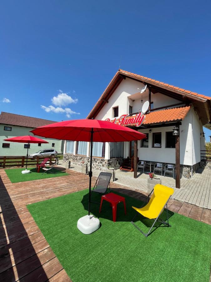 Red Family Apartments Păltiniş Eksteriør bilde