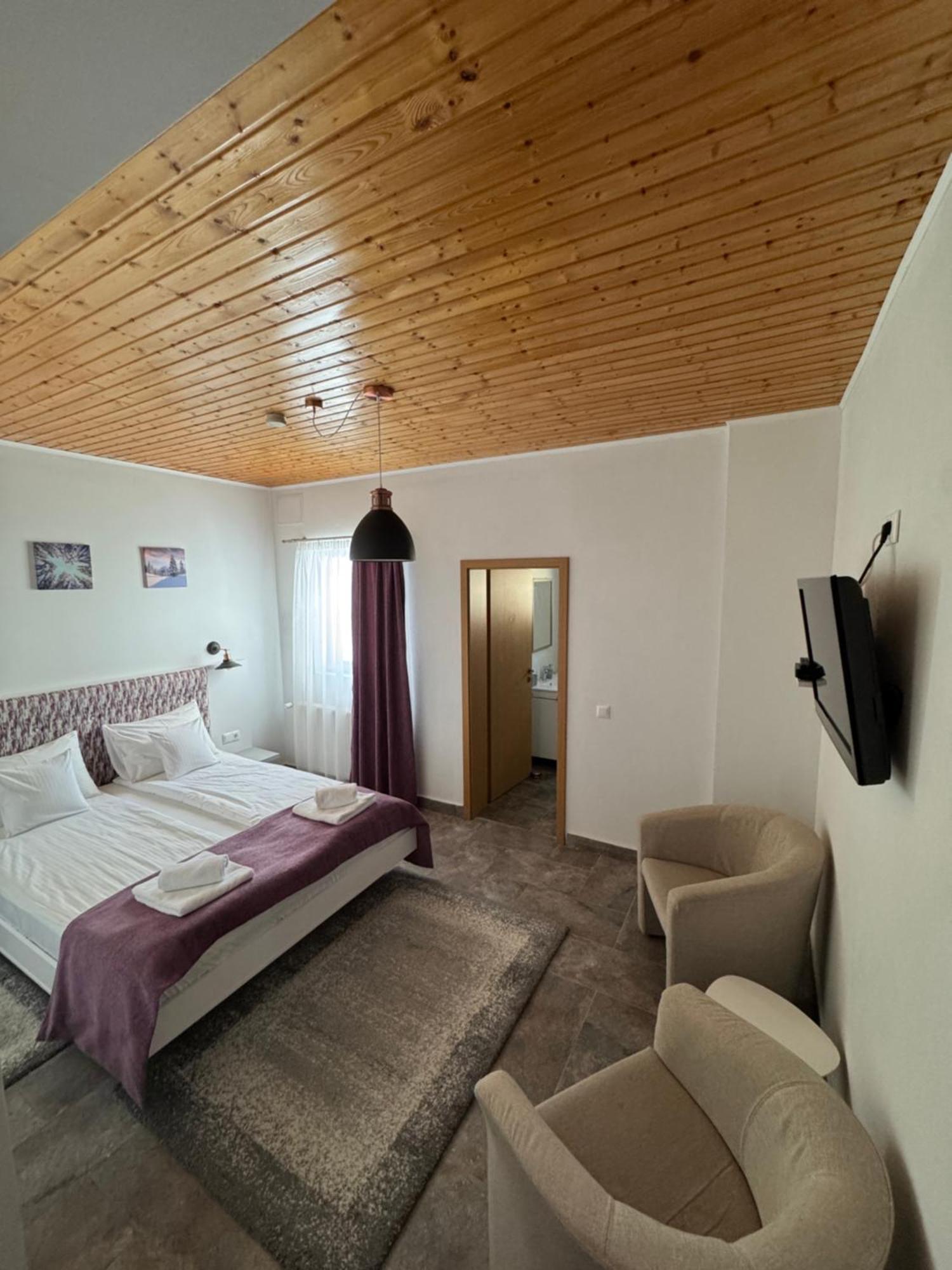 Red Family Apartments Păltiniş Eksteriør bilde